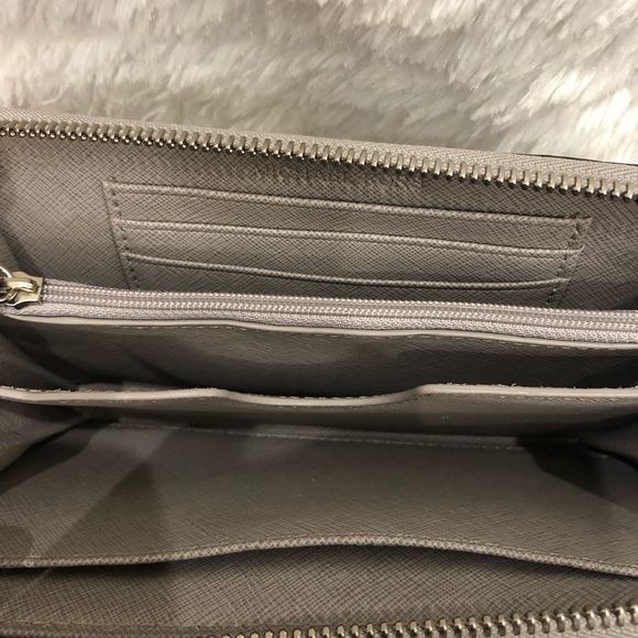 Michael Kors Studdec grey Wallet - Picture 2 of 2